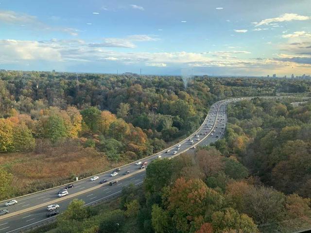 #1904 - 10 Sunny Glen Way