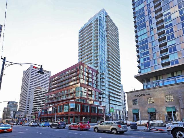 2711 - 33 Helendale Ave