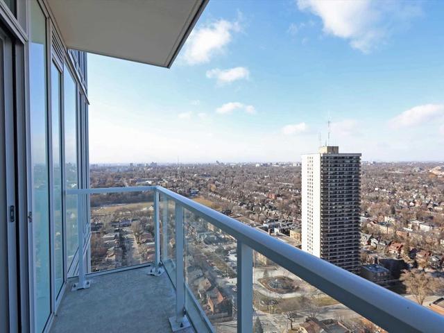 2711 - 33 Helendale Ave