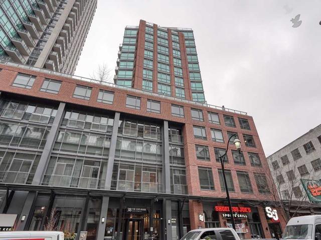 901 - 38 The Esplanade