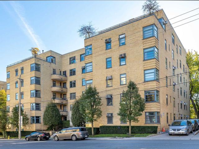 601 - 717 Eglinton Ave W