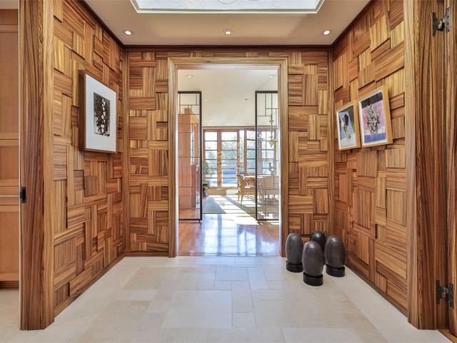 601 - 717 Eglinton Ave W