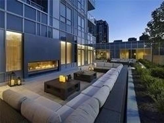 PH08 - 120 Harrison Garden Blvd