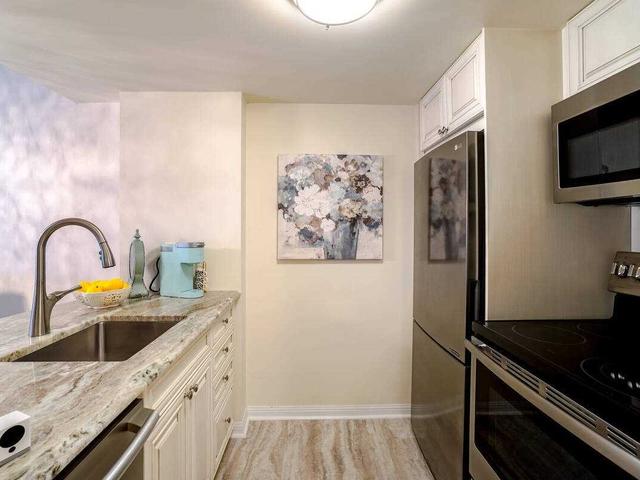 1012 - 5 Everson Dr