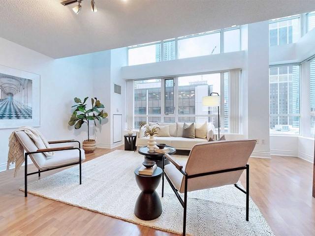 1110 - 80 Cumberland St