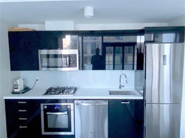 605 - 11 Charlotte St