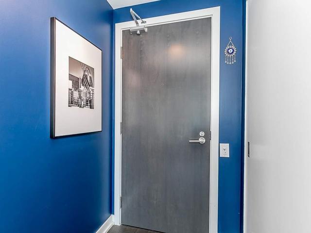 2006 - 11 Charlotte St