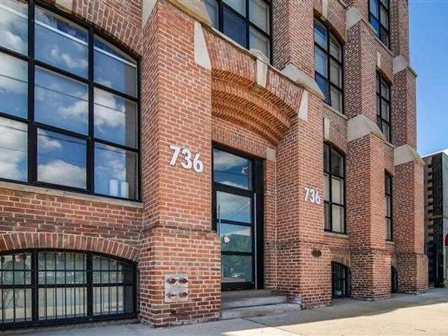 101 - 736 Dundas St E