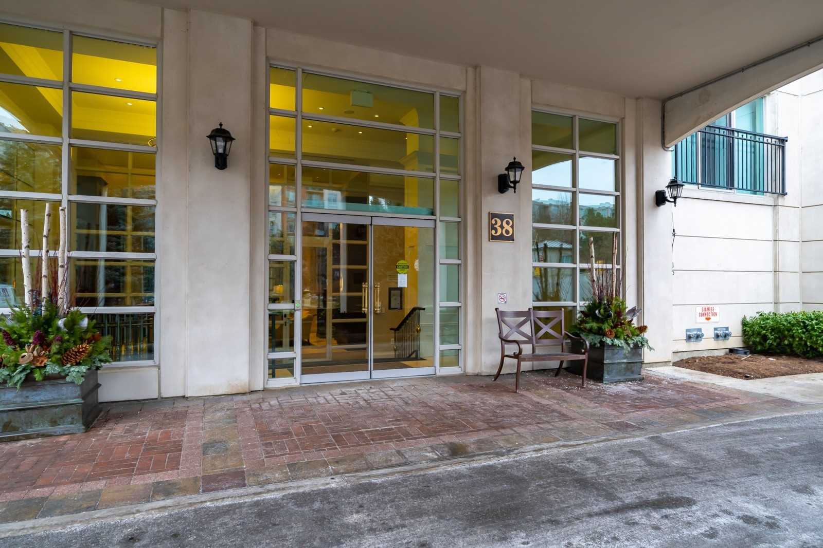 215 38 William Carson Cres, North York Leased, C5471836 Condos.ca