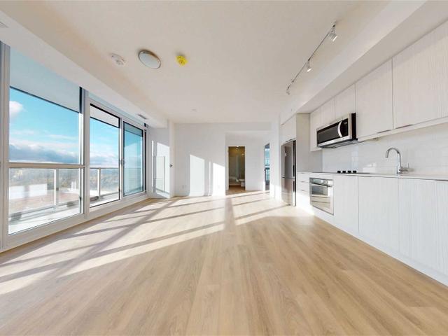 910 - 38 Forest Manor Rd