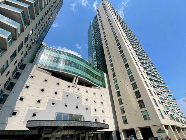 1312 - 77 Harbour Sq