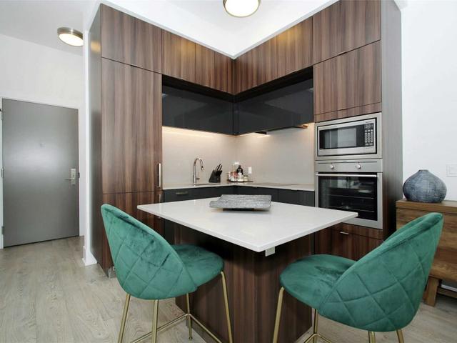 606 - 15 Merchants Wharf St