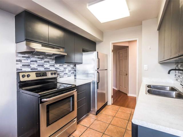 910 - 35 Empress Ave