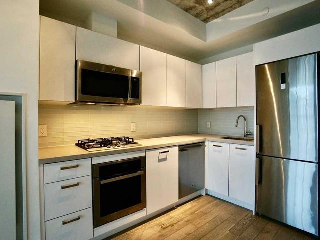 807 - 608 Richmond St W