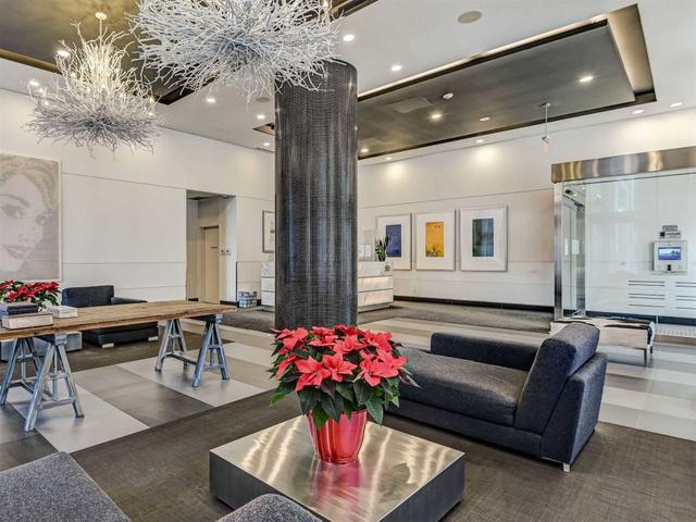 1009 - 83 Redpath Ave