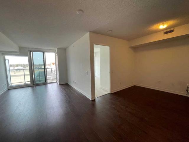 316 - 72 Esther Shiner Blvd