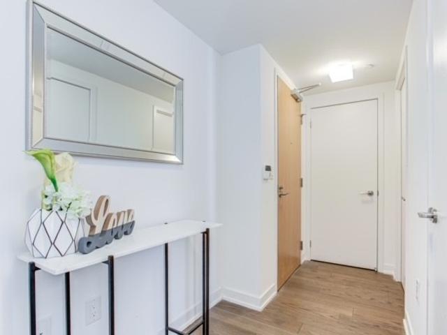 3705 - 11 Wellesley St W