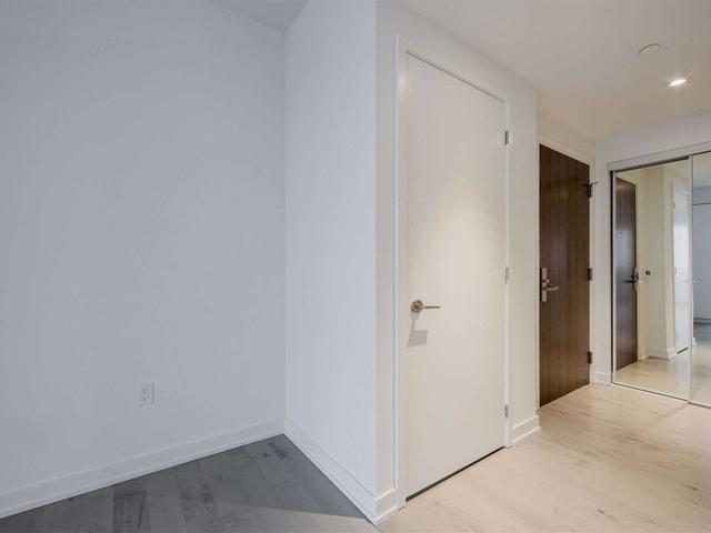 2409 - 15 Queens Quay E