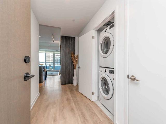 1601 - 225 Sumach St