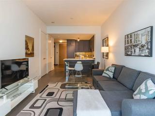 1019 - 39 Queens Quay E