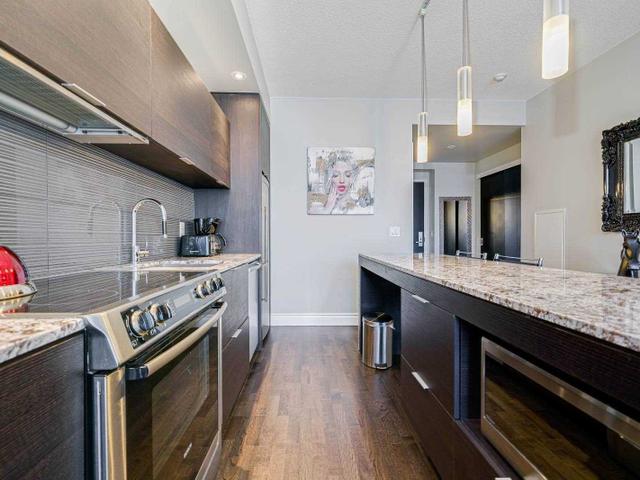 1404 - 8 Charlotte St