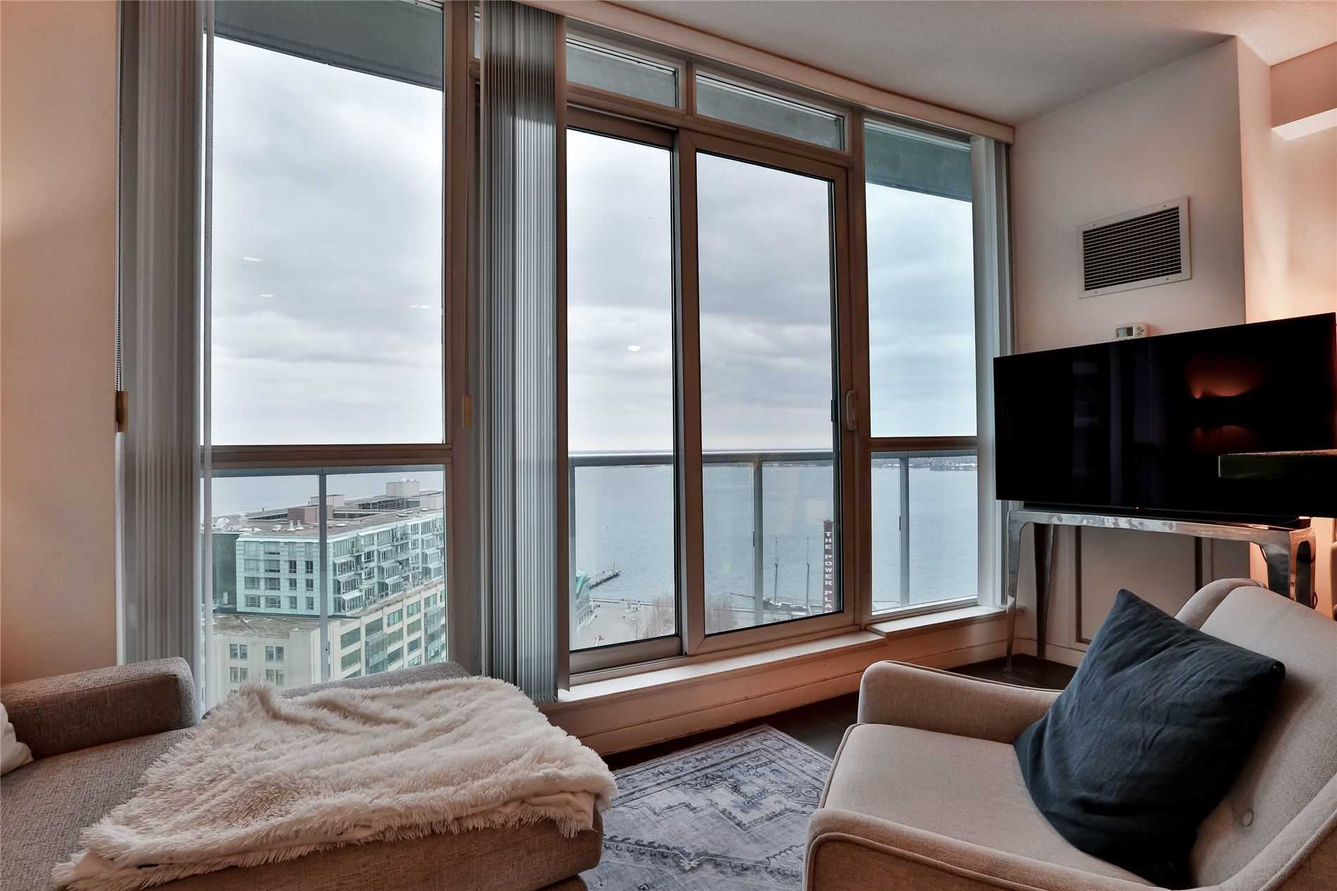 2005 218 Queens Quay W, Toronto Leased, C5475136 Condos.ca