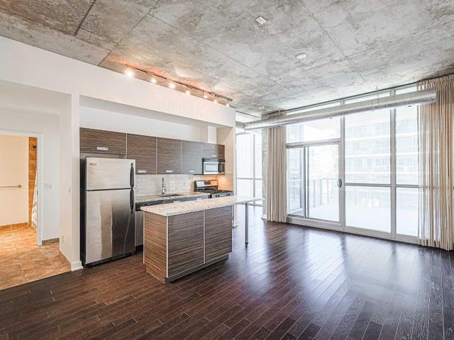 410 - 60 Bathurst St