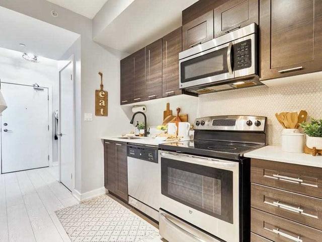 313 - 20 Bruyeres Mews