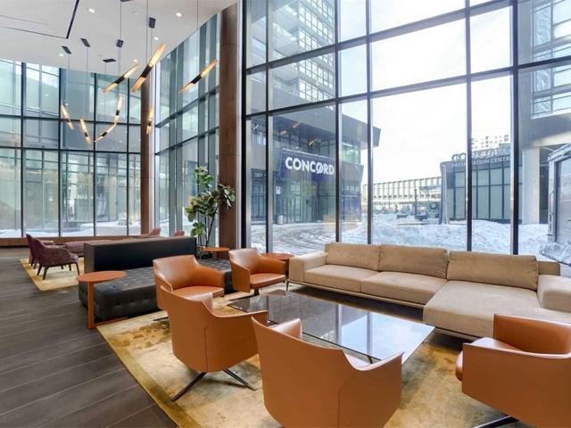 2601 - 70 Queens Wharf Rd