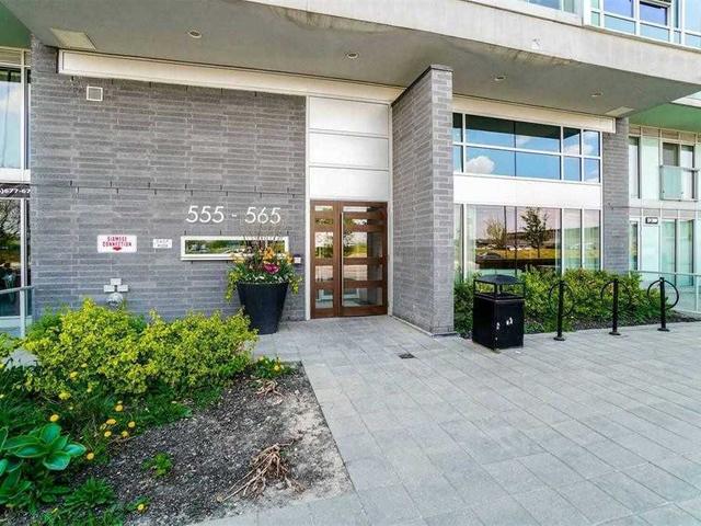 PH1303W - 565 Wilson Ave