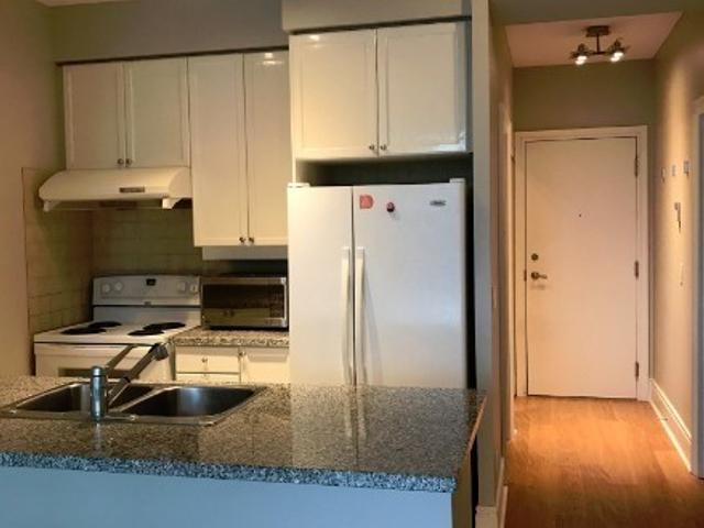 1603 - 15 Greenview Ave