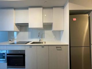 1205 Nt - 99 Broadway Ave