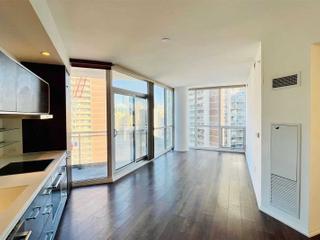 1112 - 45 Charles St E