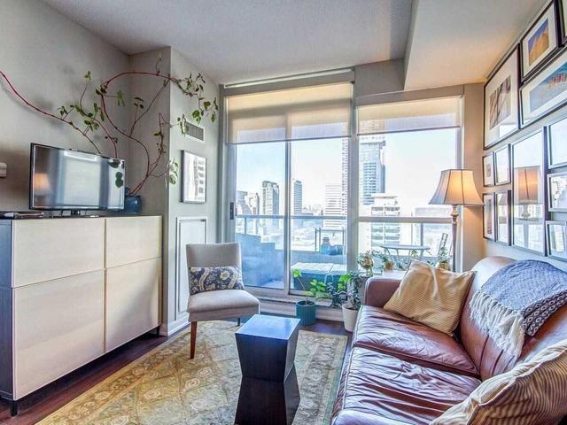 1201 - 500 Sherbourne St