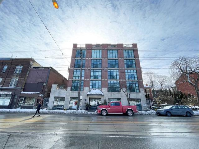 614 - 901 Queen St W