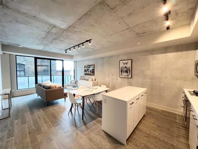 516 - 608 Richmond St W