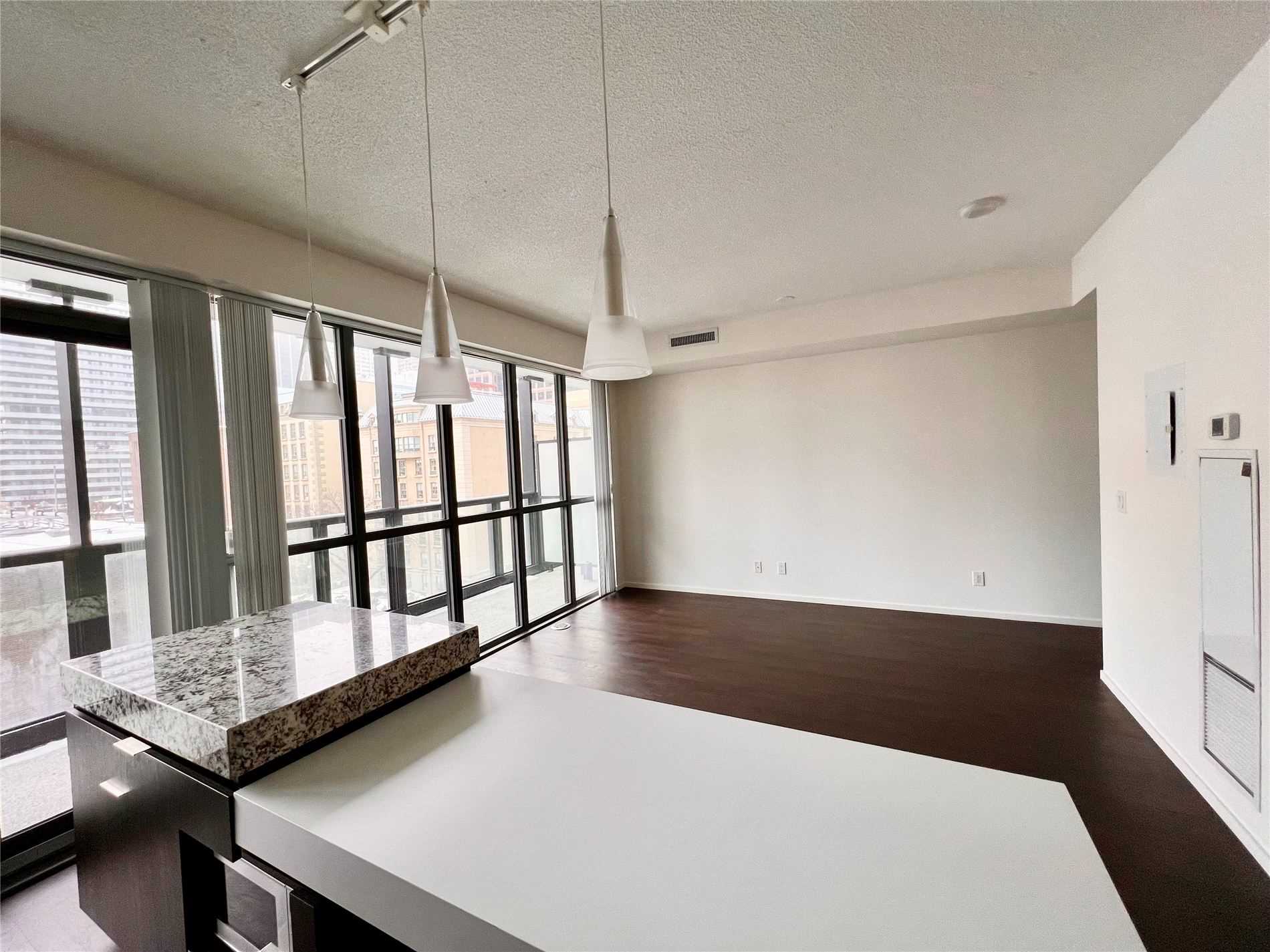 605 - 101 Charles St E, Toronto | Leased, C5484472 | Condos.ca