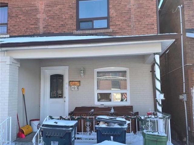123 Rogers Rd