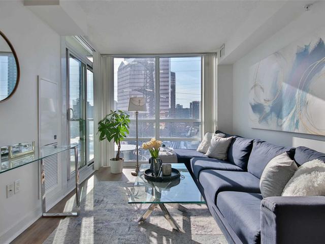 701 - 5740 Yonge St
