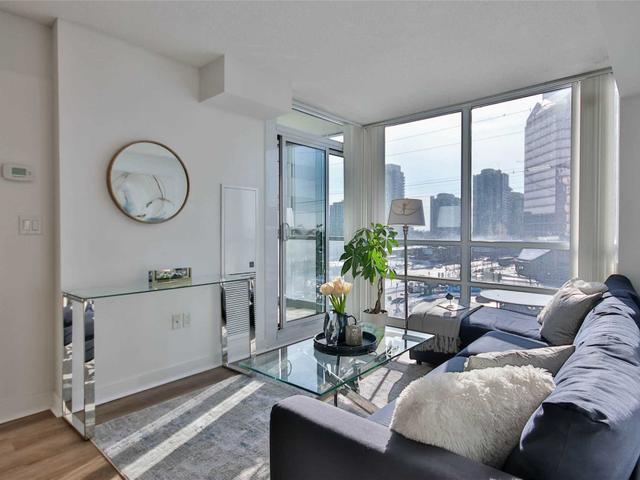 701 - 5740 Yonge St