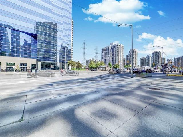 606 - 5740 Yonge St
