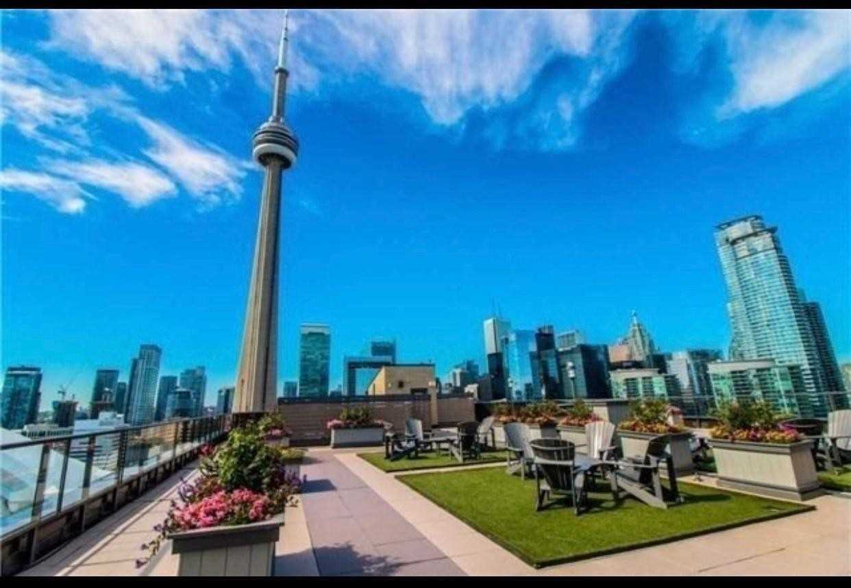 1608 - 260 Queens Quay, Toronto | Sold, C5506608 | Condos.ca