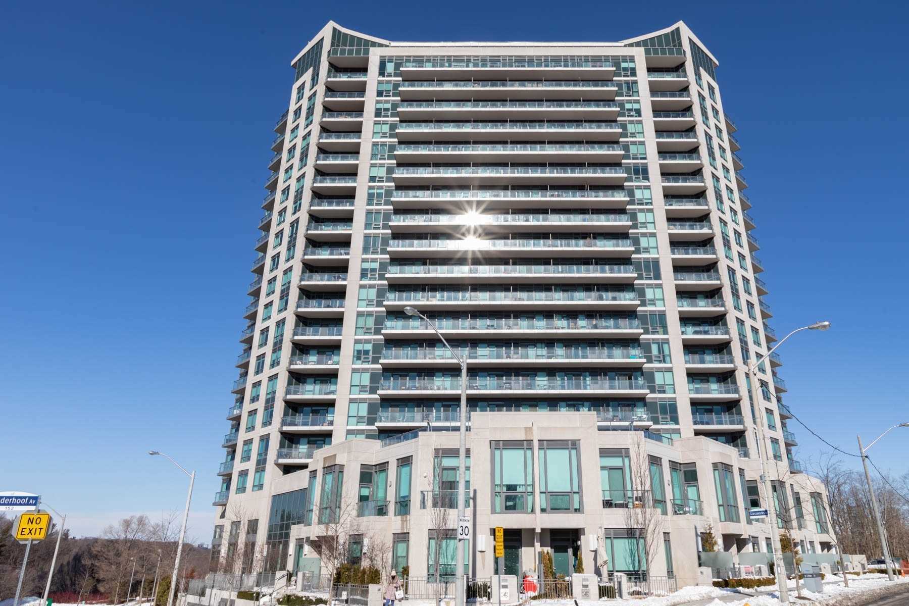 1009 160 Vanderhoof Ave, East York Sold, C5520793 Condos.ca