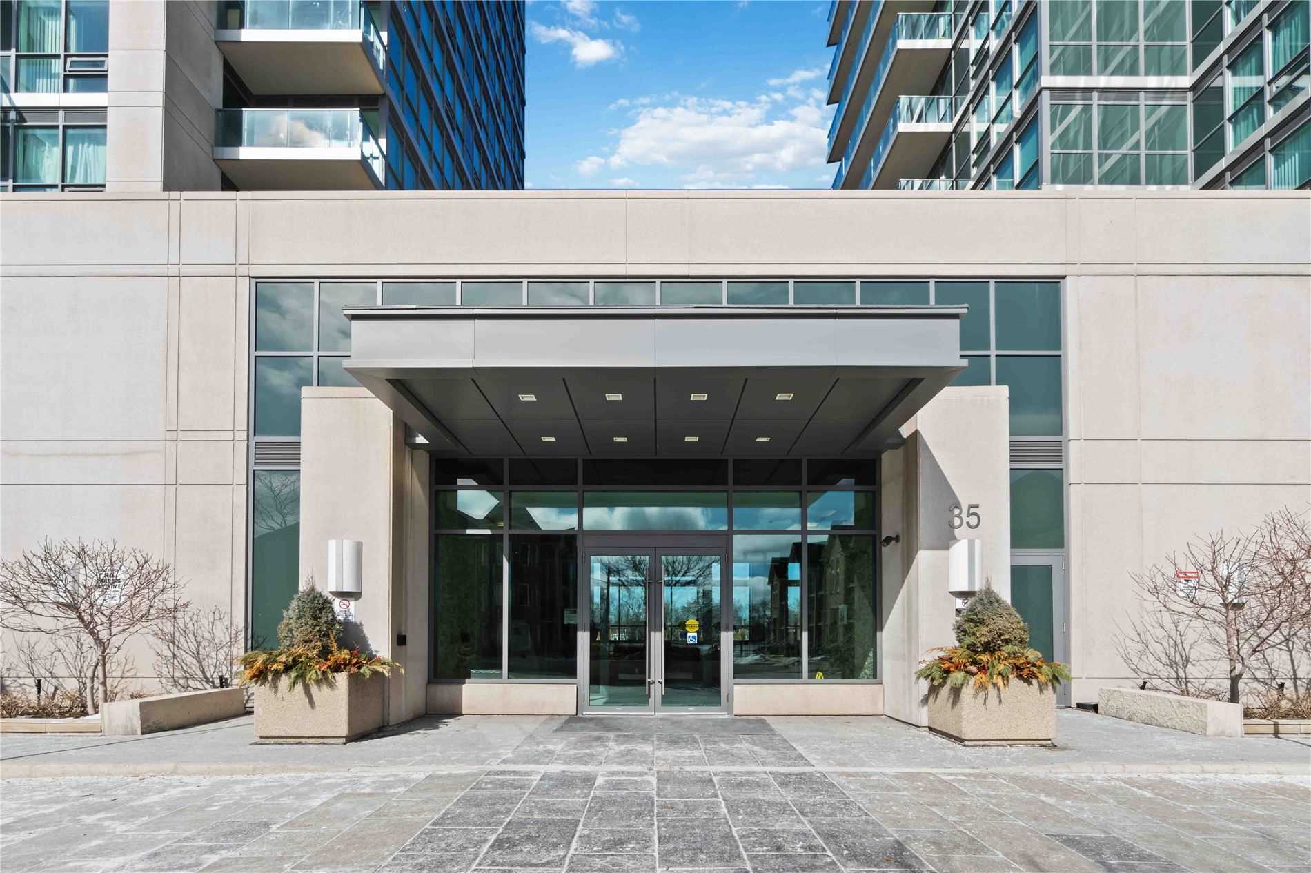 616 35 Brian Peck Cres, East York Sold, C5521561 Condos.ca