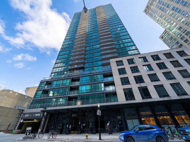 1002 - 1 Scott St