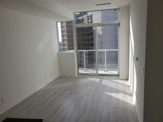 #1011 - 33 Helendale Ave