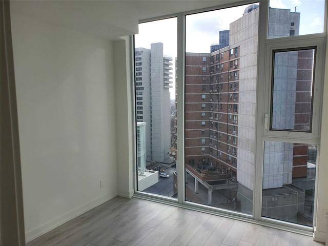 #1011 - 33 Helendale Ave