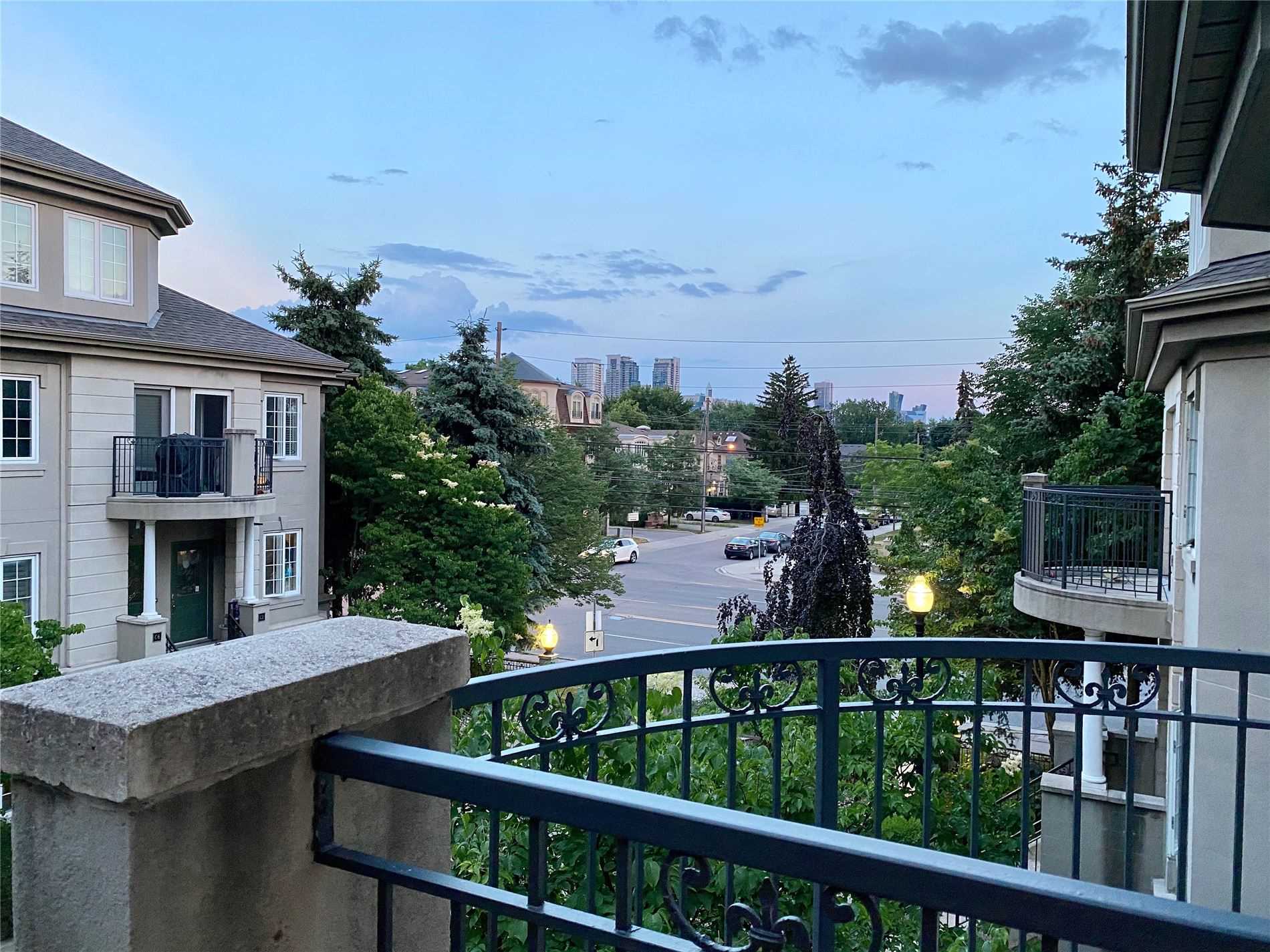 B38 108 Finch Ave W, North York Leased, C5534529 Condos.ca