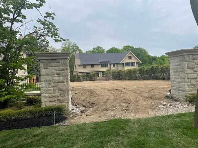 26 Sandringham Dr