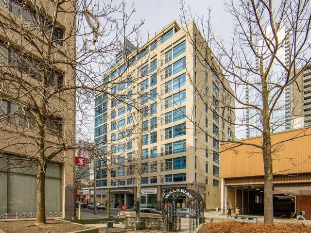 311 - 8 Wellesley St